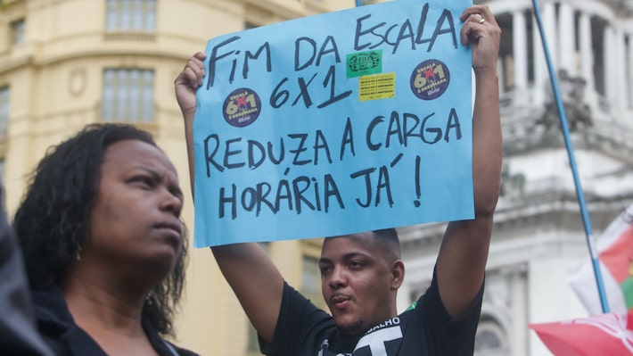 Pesquisa Datafolha aponta que 71% dos brasileiros apoiam o fim da escala 6X1