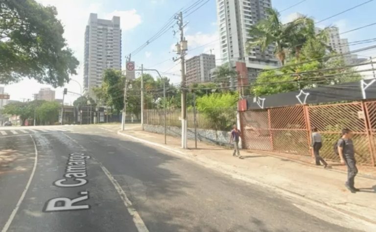 Quadrilha monta estacionamento falso e furta carros em SP
