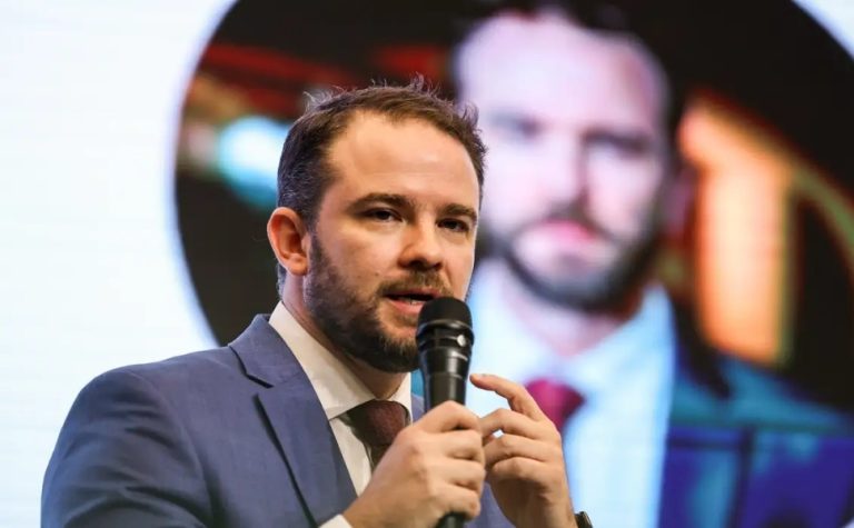 Quem é Dario Durigan, novo ministro da Fazenda após saída de Haddad