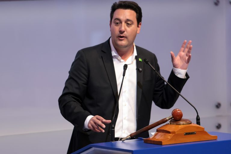Ratinho Jr. elogia Caiado, e Eduardo Leite diz que PSD mantém polarização