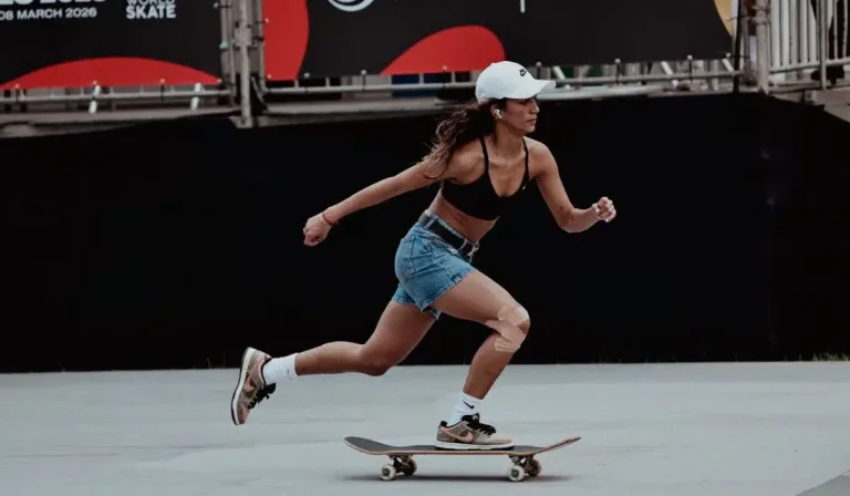 Rayssa Leal cai e fica fora do pódio no Mundial de Skate em São Paulo