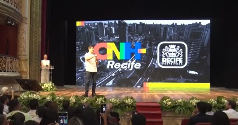 Recife celebra aniversário com lançamento e ampliação do programa CNH Social