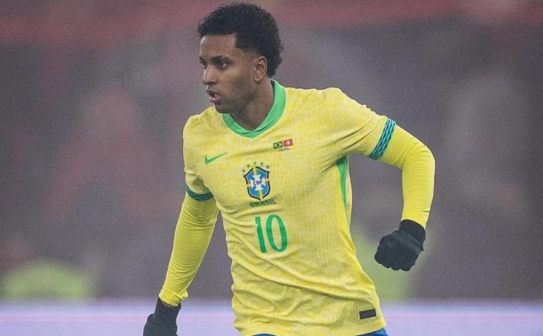 Rodrygo rompe ligamento e está fora da Copa