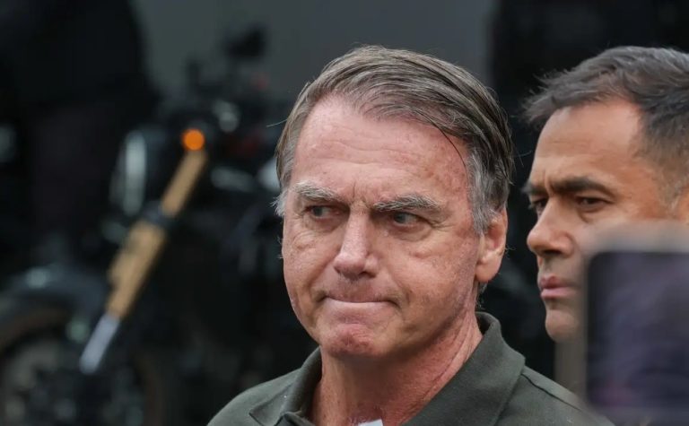 Bolsonaro terá alta na sexta-feira e deve deixar hospital para prisão domiciliar