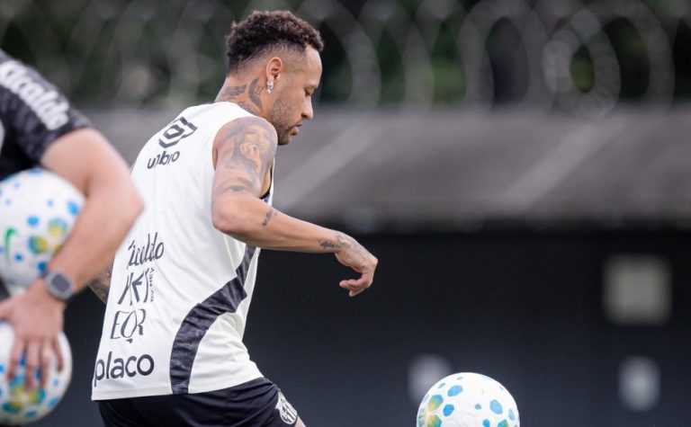 Santos terá Neymar de titular contra o Internacional nesta quarta