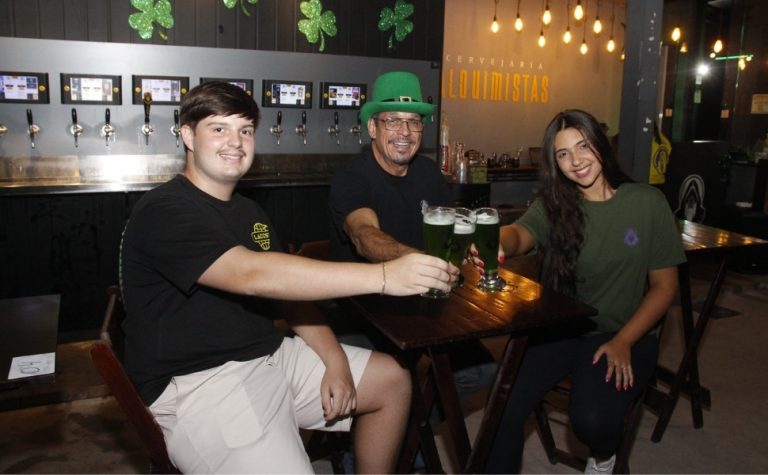 Seu programa: Rock, promoção e chope verde nas cervejarias