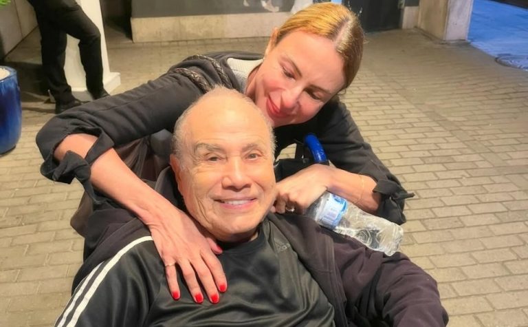 Stênio Garcia recebe alta após ser hospitalizado; ‘dias muito tensos’, diz mulher