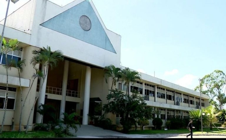 Suspeito é baleado por vigilante durante tentativa de roubo no Ifes de Colatina