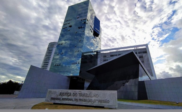 TRT condena empresa após acidente com operador atacado por marimbondos