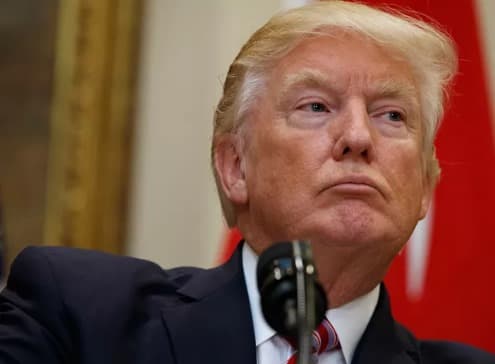 Trump anuncia negociação com Irã e interrompe ataques por cinco dias