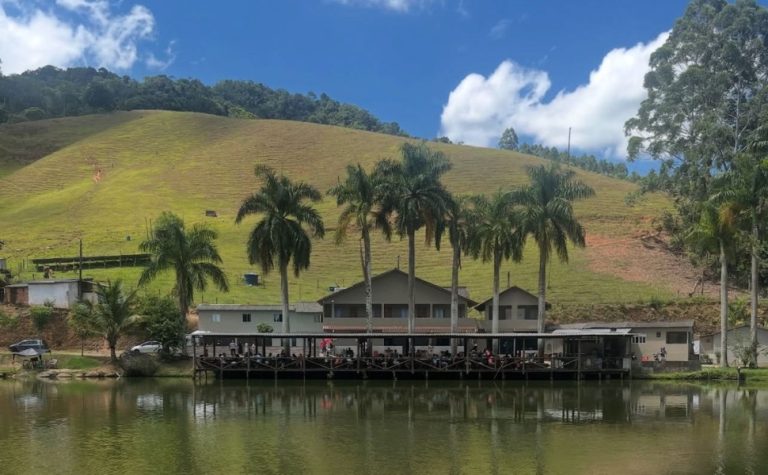 Viana: diversão em contato com a natureza na Rota das Águas