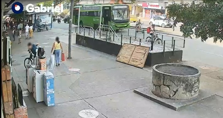 Vídeo: imagens mostram momento do acidente que matou mulher e filho de humorista no Rio