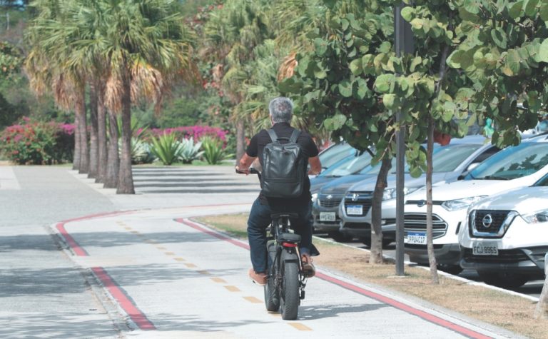 Vila Velha lidera o número de acidentes com bikes elétricas no ES
