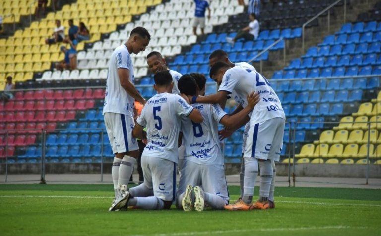 Vitória atropela e dá grande passo rumo à final do Capixabão 2026