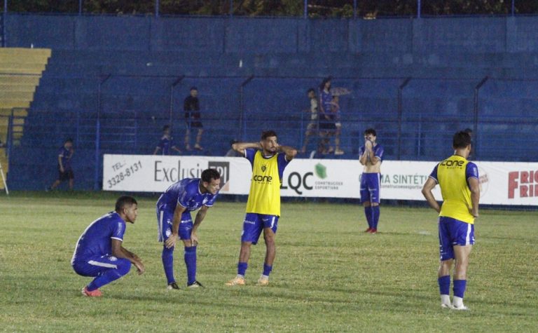 Vitória se manifesta após eliminação no Capixabão