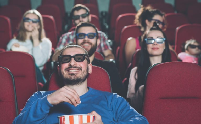 1º de maio: cinemas e praças de alimentação vão abrir no feriado
