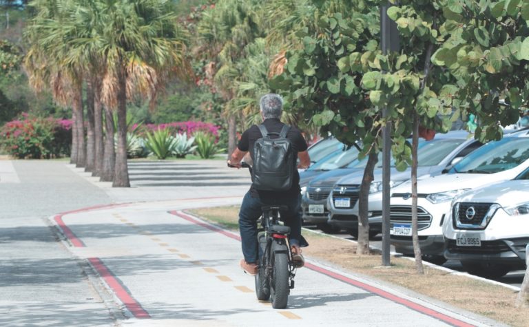 Acidentes com bikes elétricas dobram em um mês no ES