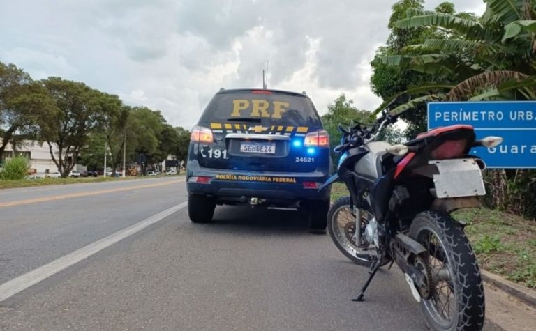Adolescente é apreendido com moto furtada na BR-101 em Aracruz