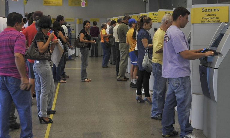 Bancos, INSS e Correios não abrem na próxima terça, feriado de Tiradentes