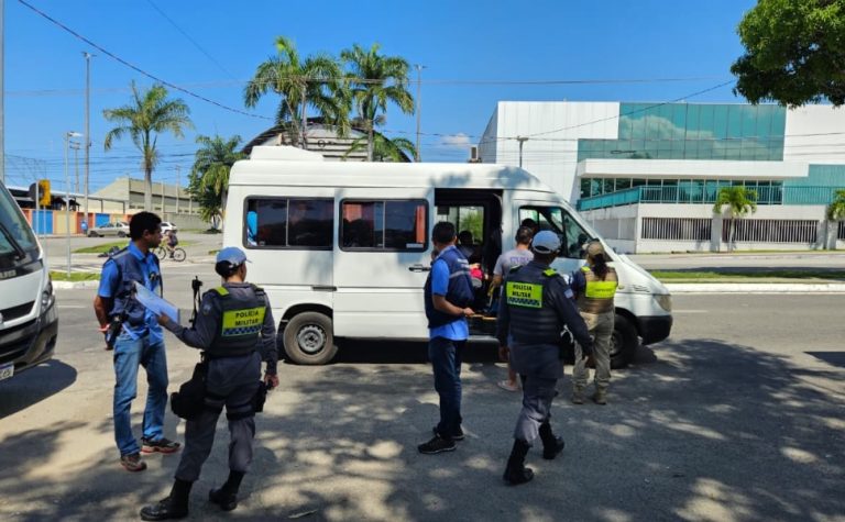 Blitz do transporte escolar flagra até motorista sem CNH no ES
