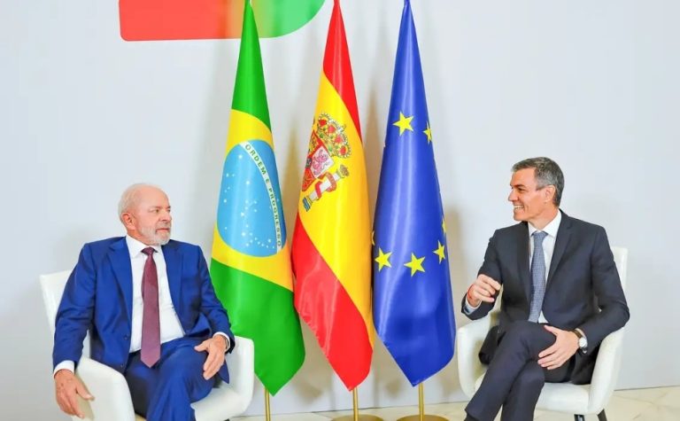 Brasil e Espanha assinam acordos sobre big techs e tecnologia digital