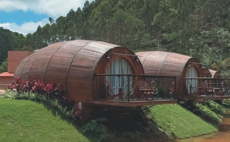 Cabana de vidro e chalés diferentes: onde se hospedar em Santa Teresa