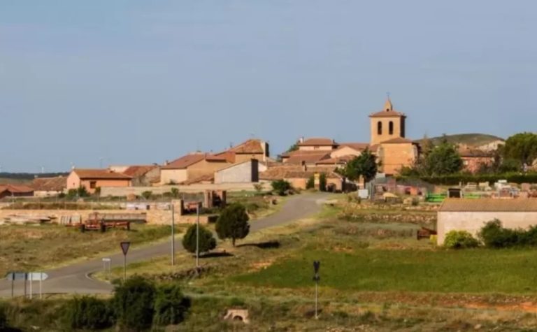 Cidade rural na Espanha oferece casa e emprego para atrair novos moradores