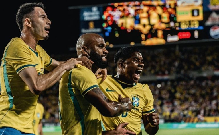 Copa do Mundo: Brasil ganha opções e esfria debate por Neymar