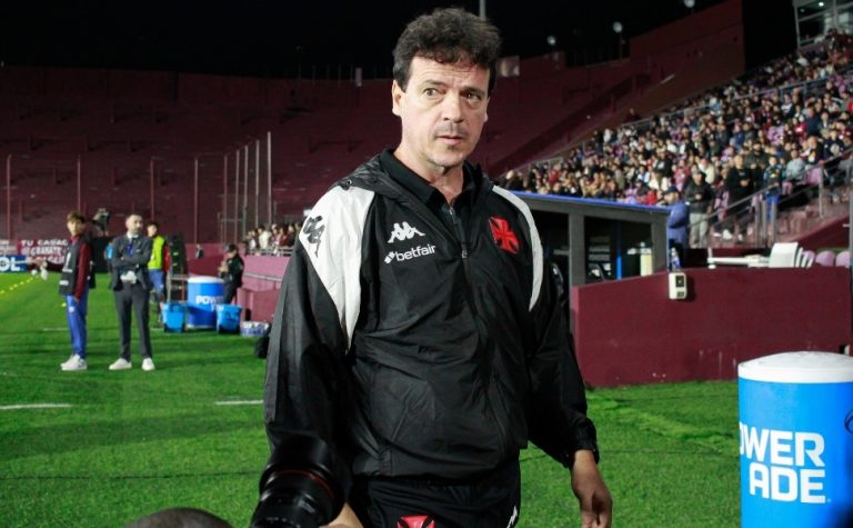 Corinthians acerta com Fernando Diniz para a vaga de Dorival Júnior