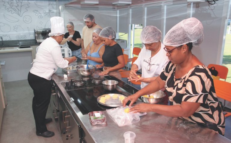 Veja como se inscrever em cursos gratuitos para fazer pães, bolos e marmita fit