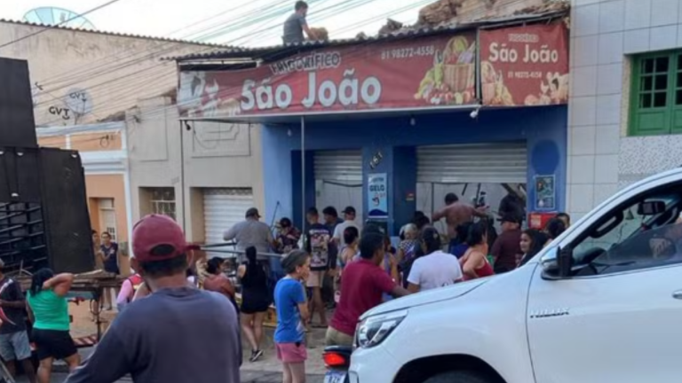 Desabamento de teto em frigorífico deixa uma jovem morta em Lagoa dos Gatos