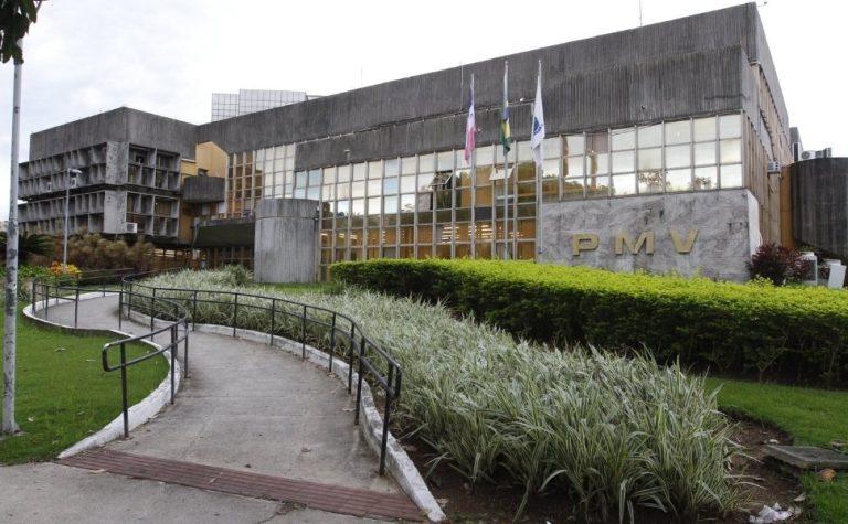 Duas mil vagas para virar servidor no ES e ganhar até 10 mil reais