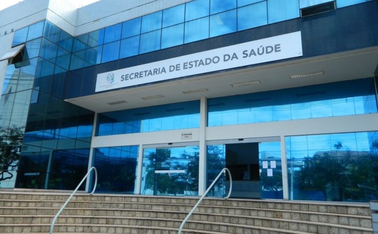 Editais da Sesa oferecem mais de 400 vagas em programa de qualificação na saúde