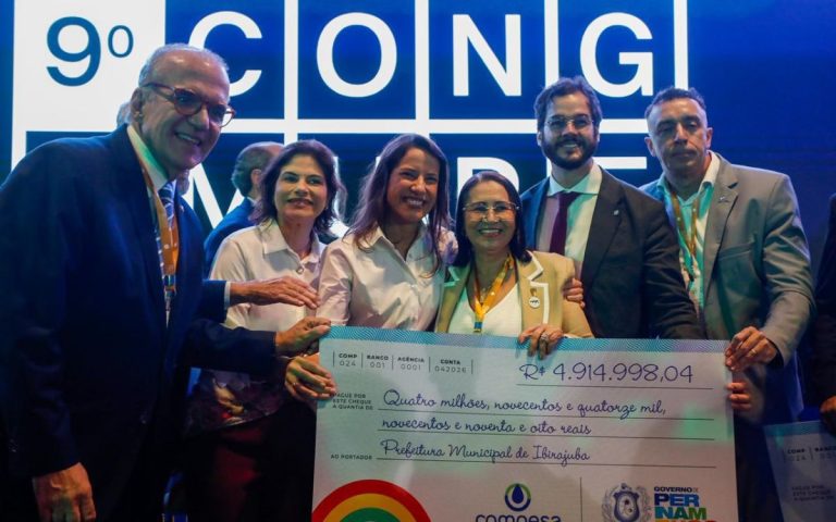 Em aceno a prefeitos, Raquel Lyra injeta R$ 1,3 bilhão nas cidades e foca na BR-232
