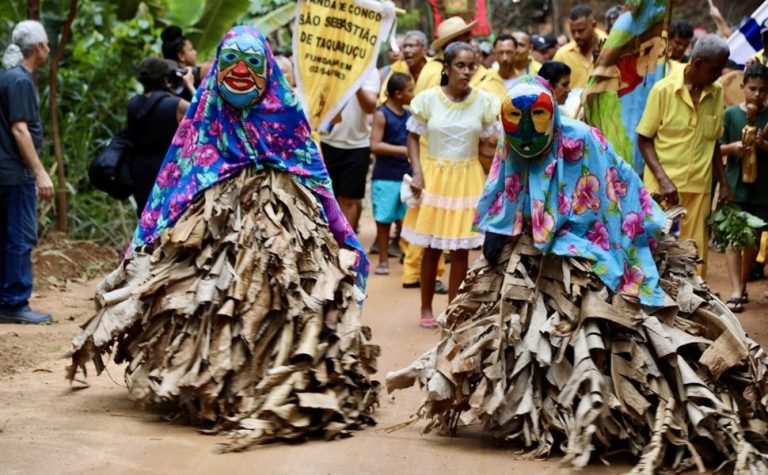Fé e tradição no Carnaval de Roda D’Água, em Cariacica
