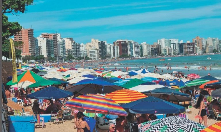 Feriado de Páscoa deve ser de tempo abafado e pancadas de chuva no ES
