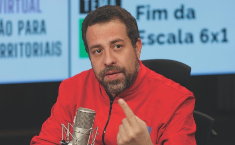 Fim da escala 6 x 1 vai afetar as companhias aéreas e hotéis, aponta pesquisa