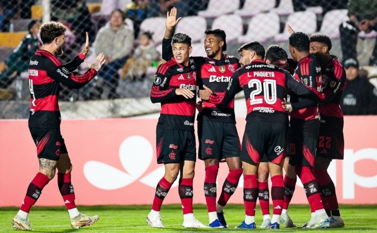 Flamengo supera altitude e estreia na Libertadores com vitória sobre Cusco