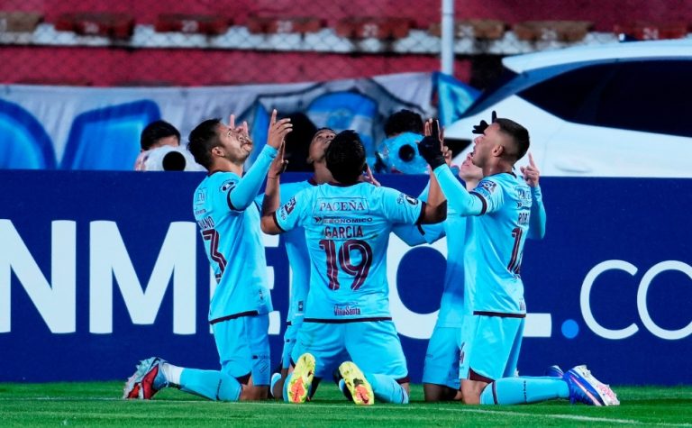 Flu sofre com brasileiro, perde para Bolívar e se complica na Libertadores
