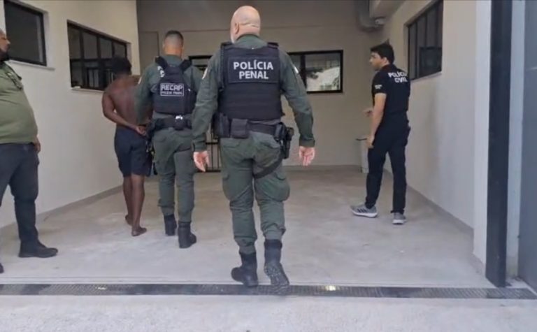 Foragido com extensa ficha criminal é preso em Vitória