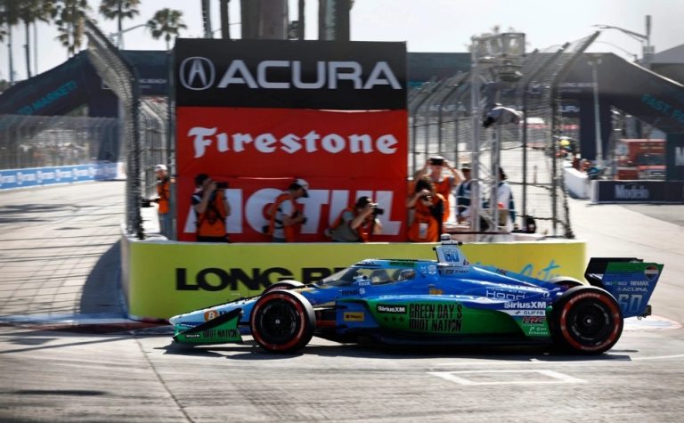 Fórmula Indy: Sueco fatura pole em Long Beach
