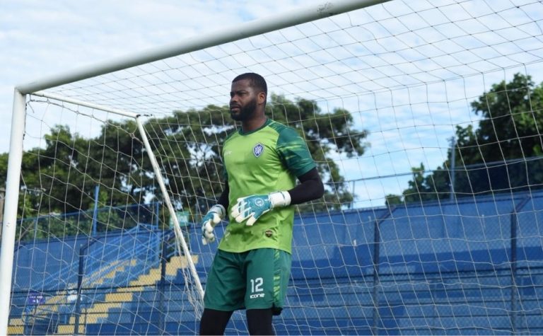 Goleiro Paulo Henrique deixa o Vitória rumo ao Novorizontino
