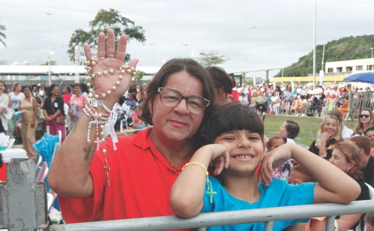 Histórias de fé: fiéis relatam gratidão à Nossa Senhora da Penha