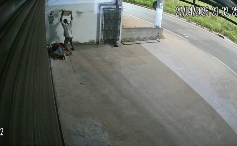 Homem é atacado na cabeça com placa de concreto na Serra