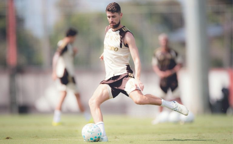 Jorginho desfalca o Flamengo na estreia da Libertadores