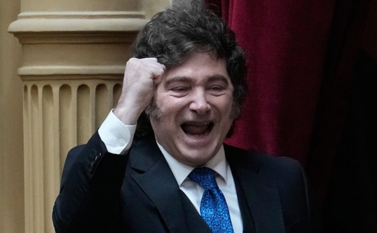 Liberdade de imprensa na Argentina segue em queda livre sob Milei, diz ONG