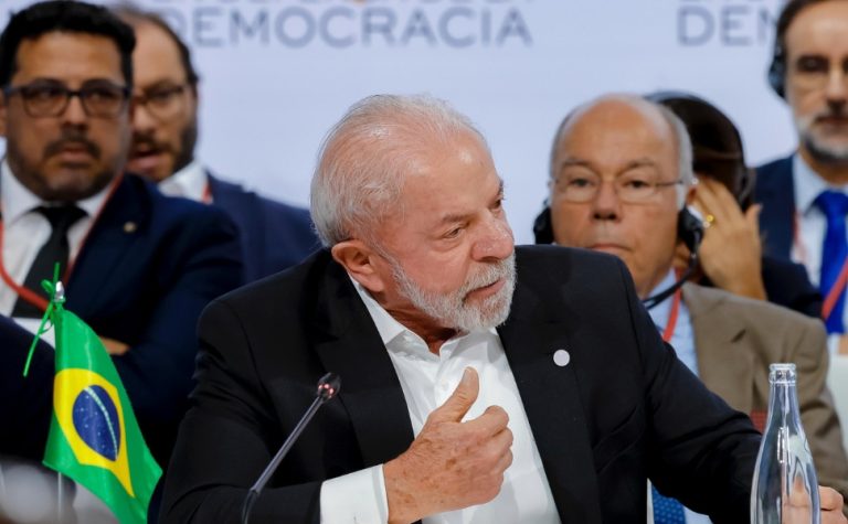 Lula defende fim da 6×1 e diz que ganhos não podem valer só para ricos