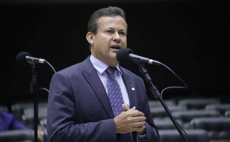 Neucimar Fraga deixa o PSDB e fecha com novo partido