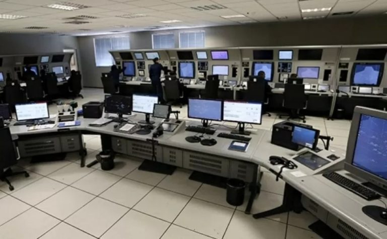 O que é o centro de controle que teve pane e paralisou voos em São Paulo