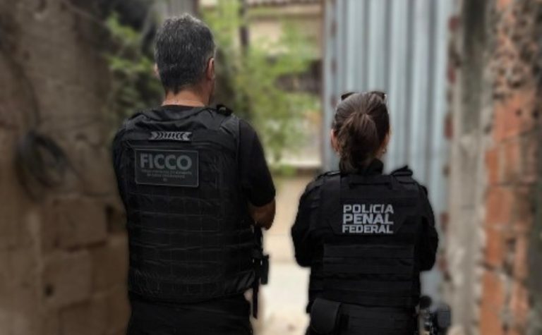 PF mira novos suspeitos ‘pombos-correios’ de líderes de facção na cadeia no ES